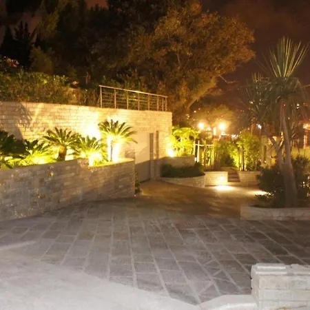 Design With Pool Apartamento Rocabruna
